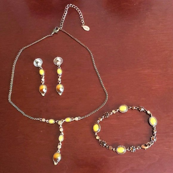 Vintage Style 3 Piece Jewelry Set - Picture 1 of 7
